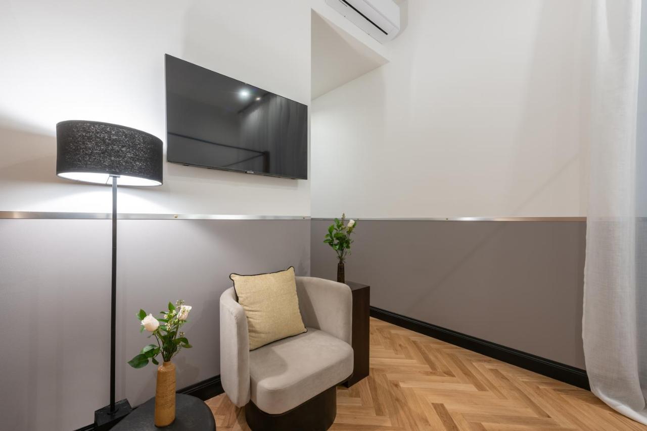 The Couper Castello Hotel Milano Exterior foto